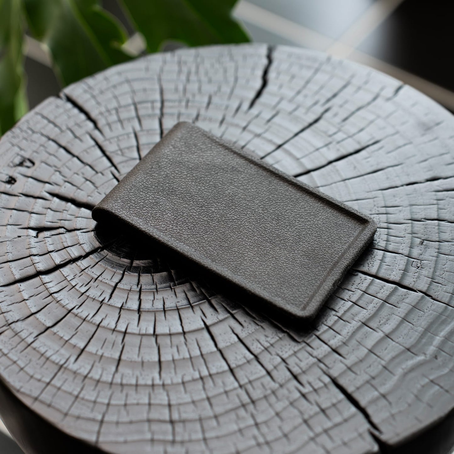 Galline 1.0 — Carbon Razor Pad